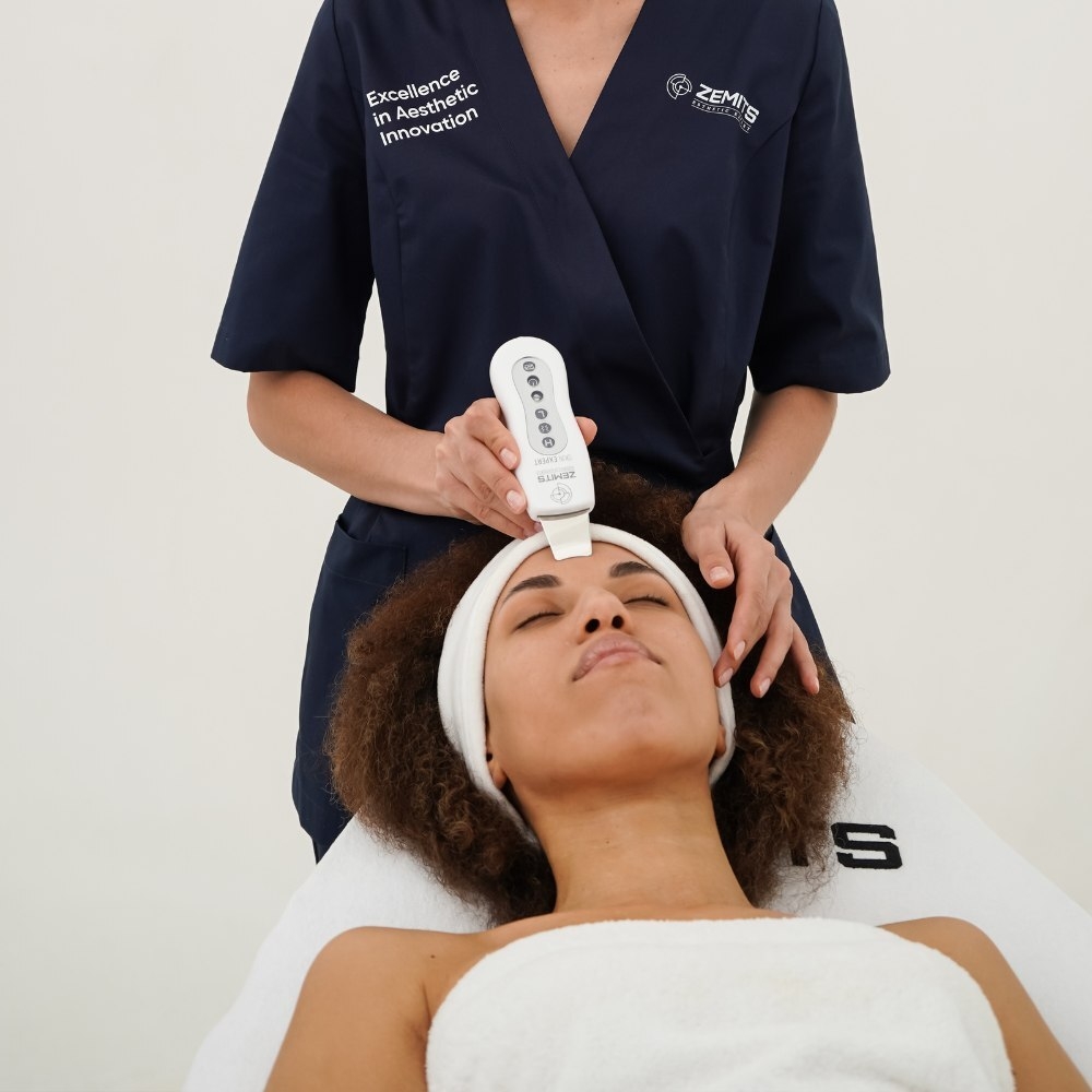 EFEKTY OCZYSZCZANIA ULTRADŹWIĘKOWEGO Z URZĄDZENIEM ZEMITS SKIN EXPERT: