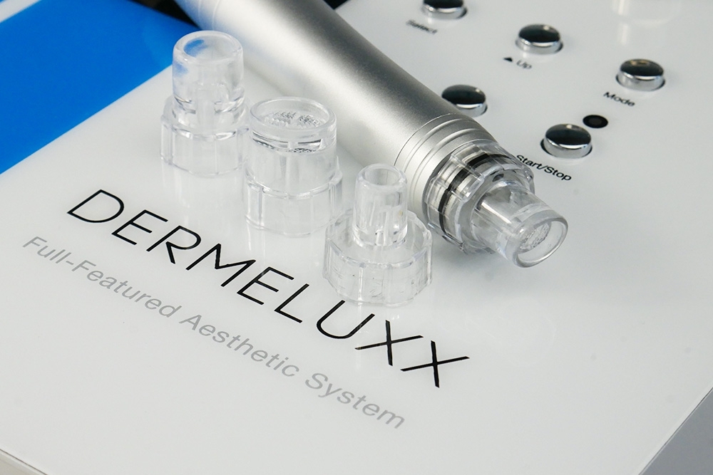 W zestawie z urządzeniem Zemits DermeLuxx dostajesz: